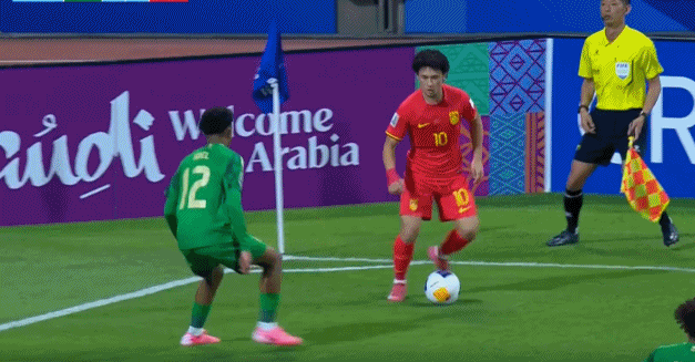 还是有亮点！U17首战负沙特，艾比布拉“穿花蝴蝶步”戏耍对手